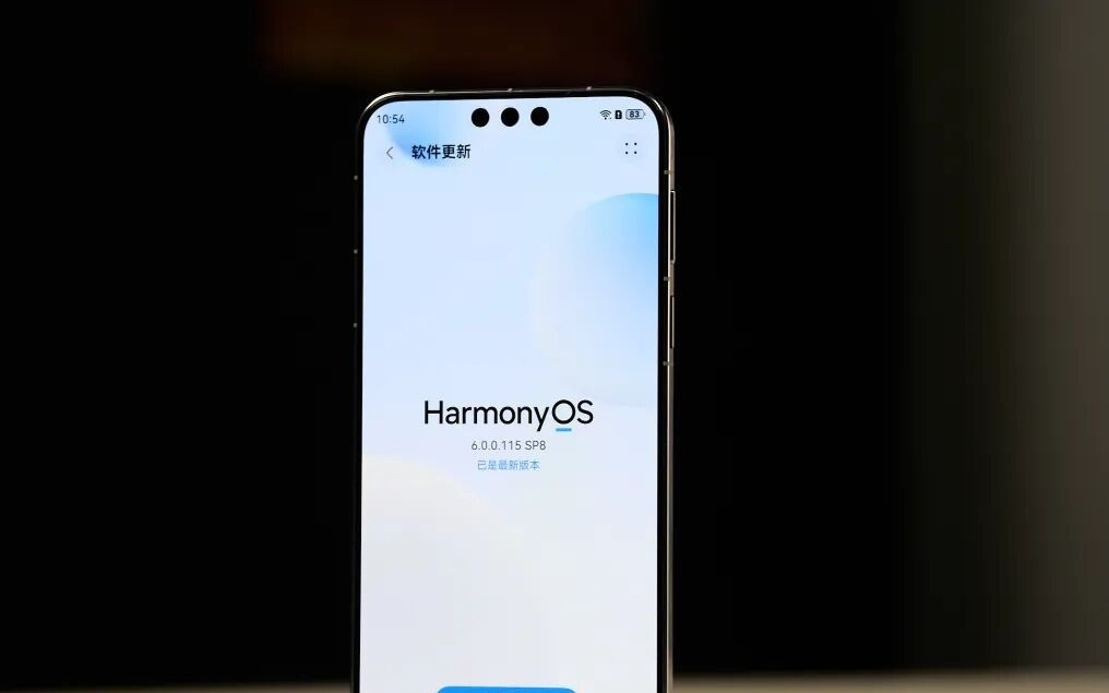 翻过三重山：鸿蒙的2025，中国操作系统的关键一跃