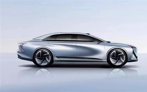 红旗E702首台验证样车下线：品牌9系产品线重磅产品