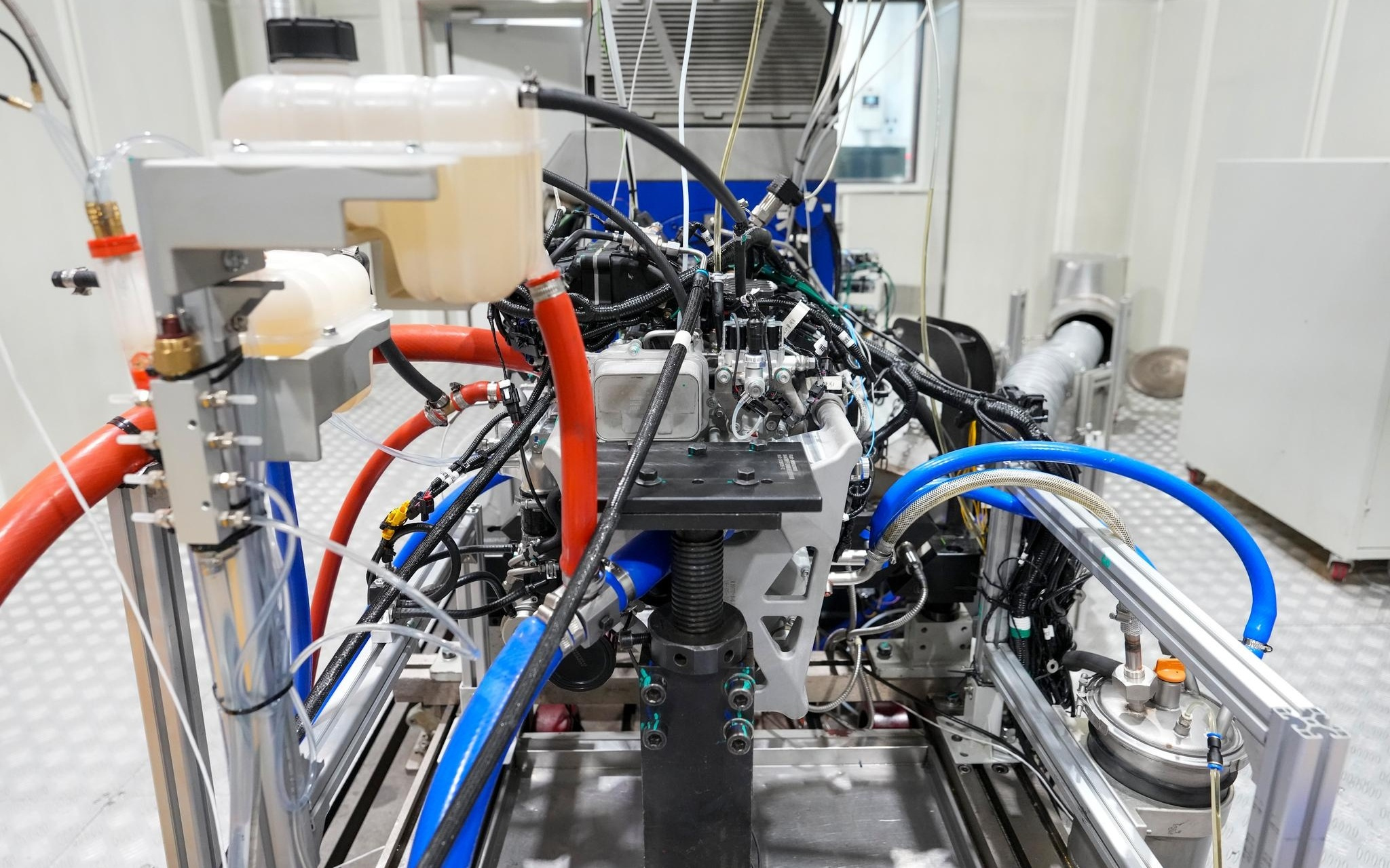 低空专用双转子增压发动机R10TE点火成功