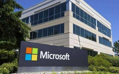 微软3500亿租算力，Meta融2000亿搞基建，解密科技巨头如何转移AI风险