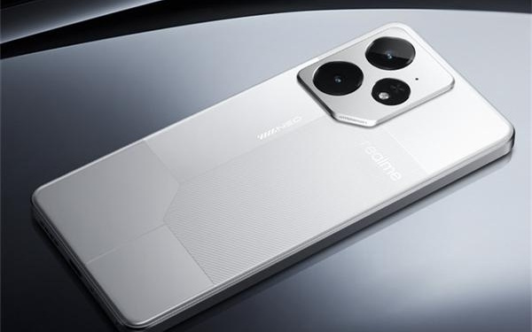 真我Neo8无限版包装盒偷跑：首发三星1.5K 165Hz屏 素质比肩苹果