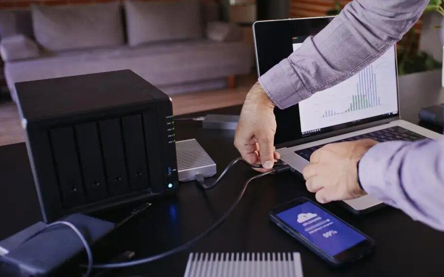 Clawdbot 爆火以后，这条硬件赛道成了最大受益者