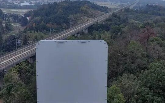 华为完成京广高铁湖南段5G升级：平均下载速率翻倍