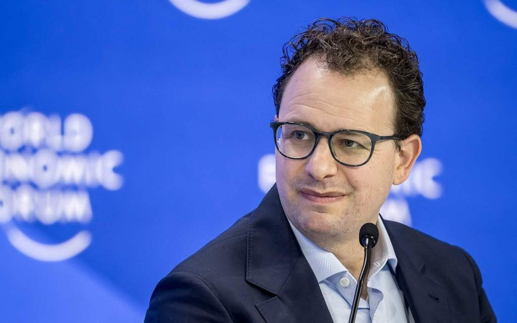 算法参战：硅谷最后的良心，倒在周五下午5点01分