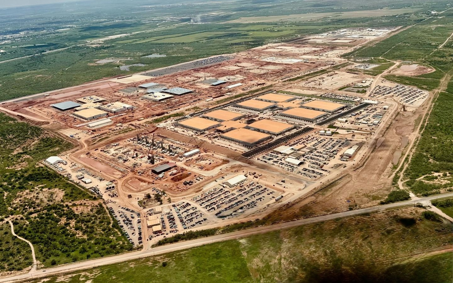 “星际之门”首个数据中心站点扩容遇阻，Meta考虑入驻Abilene