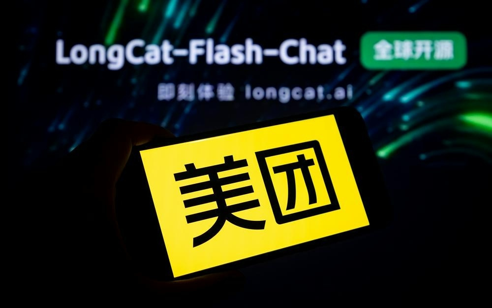蓝鲸实测美团首款Agent产品“小美”：AI点外卖无需跳转美团App，价格一致但优惠玩法受限