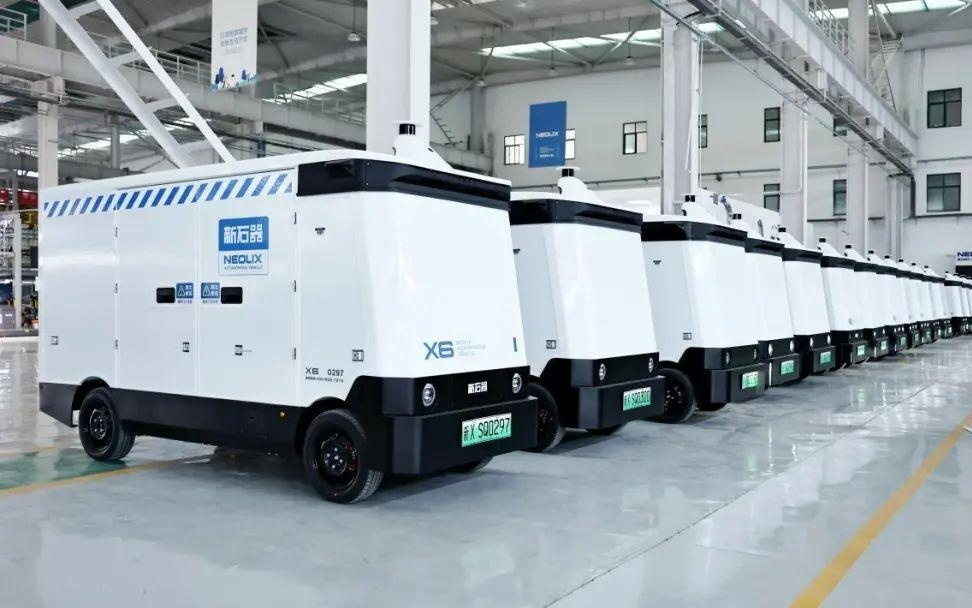 无人快递车等发生交通事故后谁担责？从业人员称尚无统一标准