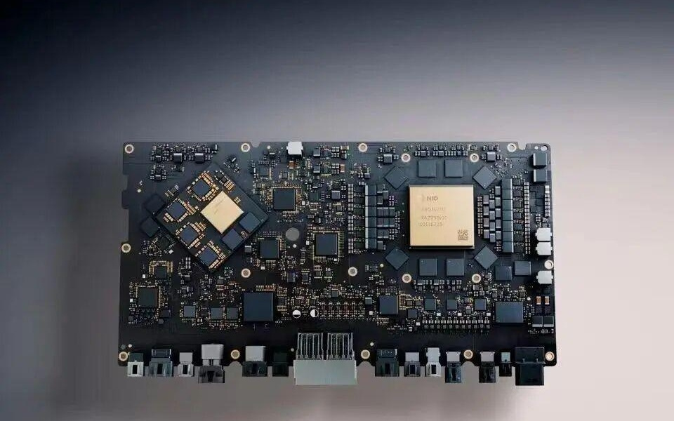 独家丨蔚来芯片子公司完成首轮融资，投后估值近百亿元