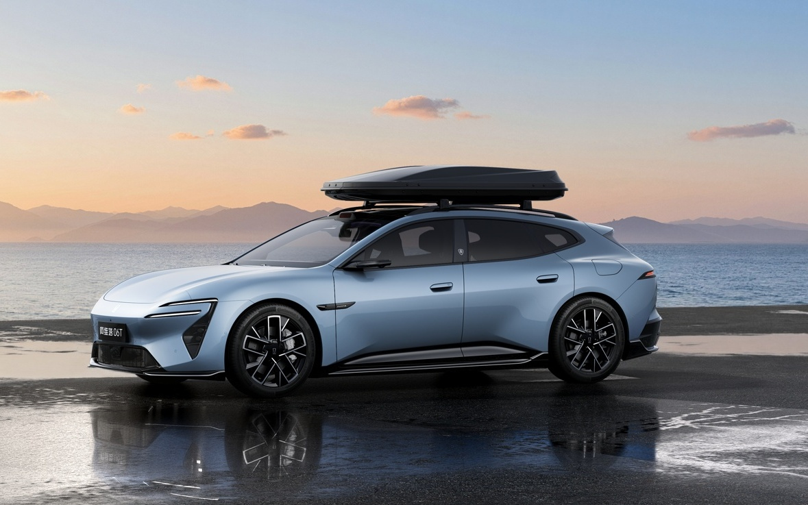 定位华为乾崑阿维塔首款全场景运动轿车，阿维塔06T外观公布