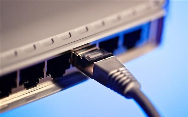 羅永浩吐槽電信寬帶縮水！華為李小龍：可能是光貓和路由器網(wǎng)線接觸不良