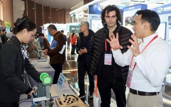 第二届中国脑机智能大会在浙江杭州启幕