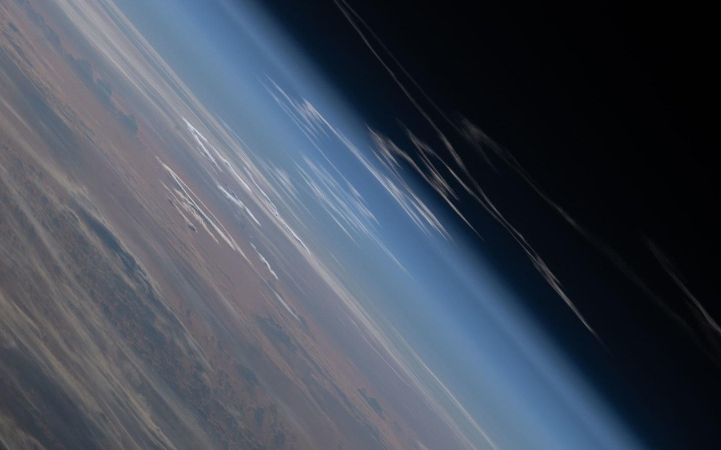 载人绕月任务成功高光时刻，美国宇航局2027财年预算被削减23%