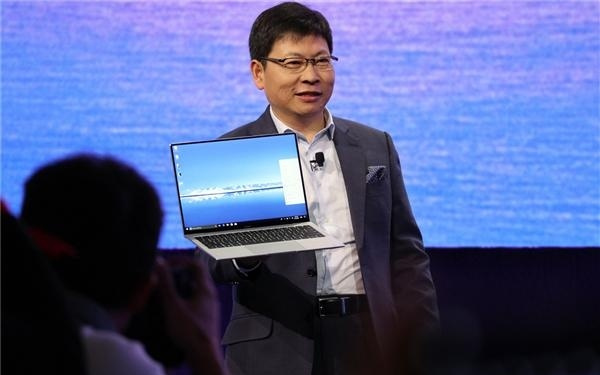 国内PC出货量联想坐稳第一：华为靠鸿蒙加速追赶中 体量差近3倍