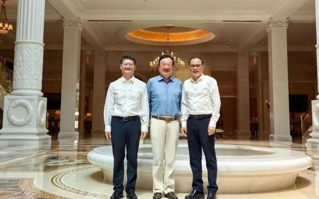 新央企董事长，拜访任正非