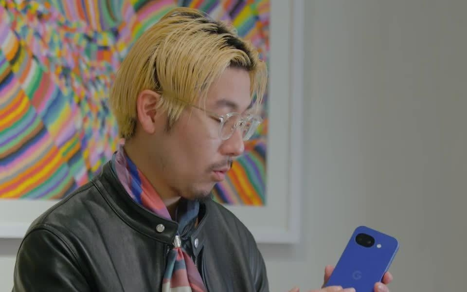 谷歌Pixel 10a手机推出限定深蓝色Isai Blue版