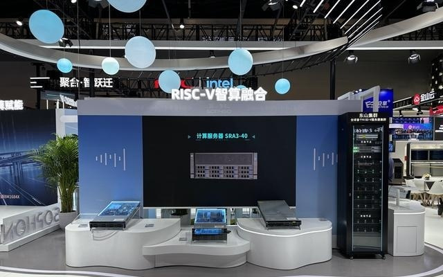 2025WAIC智能含量爆表，在上海看到人类未来