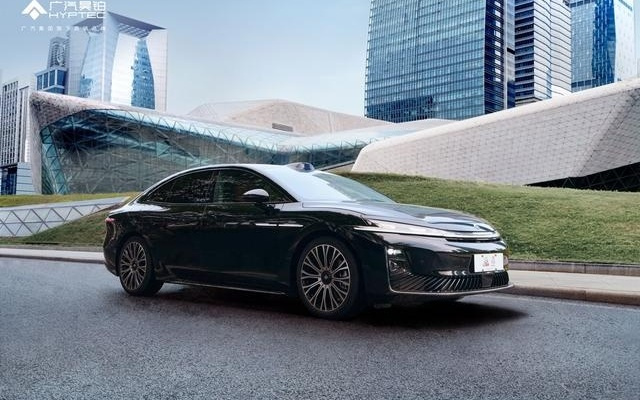 120公里时速L3破局：广汽昊铂A800引领智能驾驶新赛道