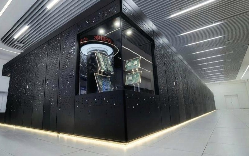 上海研制国内首款3D科学计算机，较传统超算系统快2-4个数量级