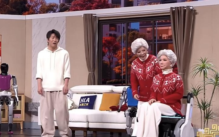 史上最AI春晚！机器人组团抢C位，大厂“撒红包”竞逐AI流量入口