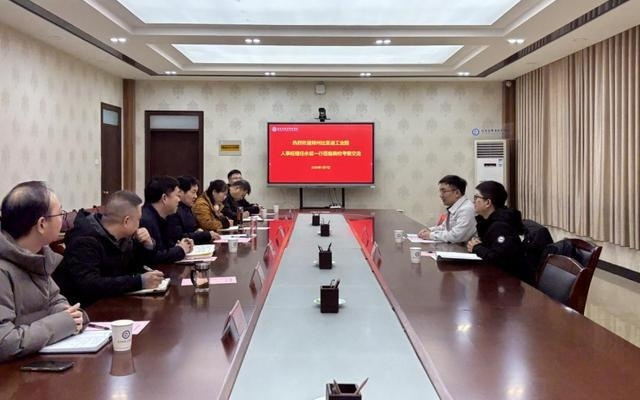 郑州比亚迪来驻马店职业技术学院考察交流