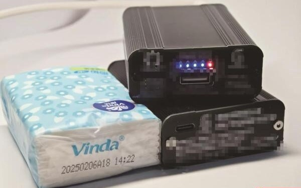 每天训练10余小时 百次优化电子器件