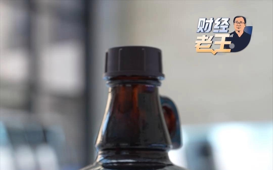 工信部部长李乐成：装光刻胶的玻璃瓶已在产线上试用，反应很好