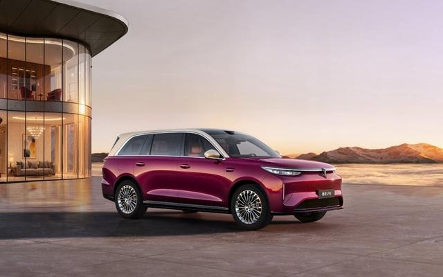 魏牌V9X新车正式亮相，魏建军：以精细化运营触达用户