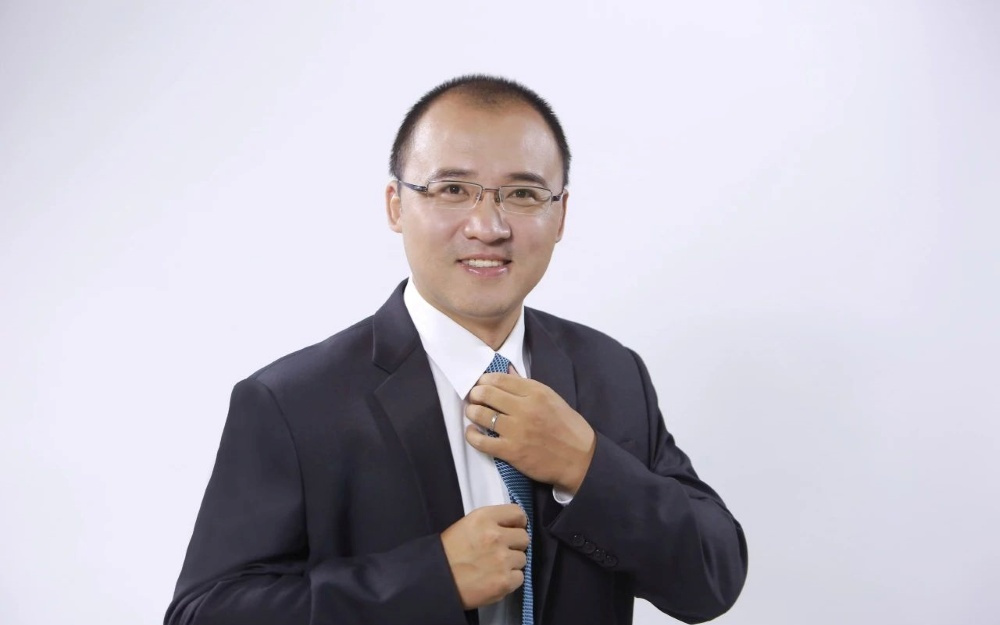 三年净赚60亿！全球座舱域控第一冲击港股，前十五大车企都是客户