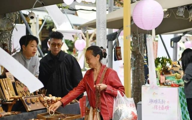 机器人也来“赶集”！2026成都首届“村糖会”高新分会场启动