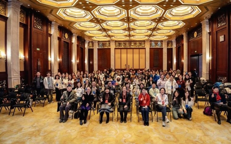 追问、连接、多元可能：一场数学“她力量”的“生长对话”