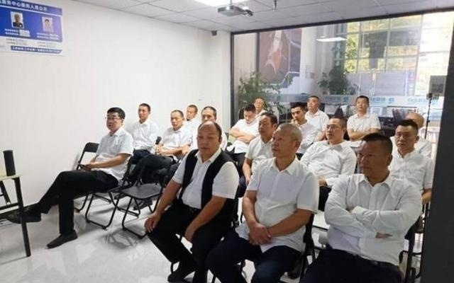 地图坐标里的“成都温度”：高德联合网约车企业织密司机关怀“暖心网”