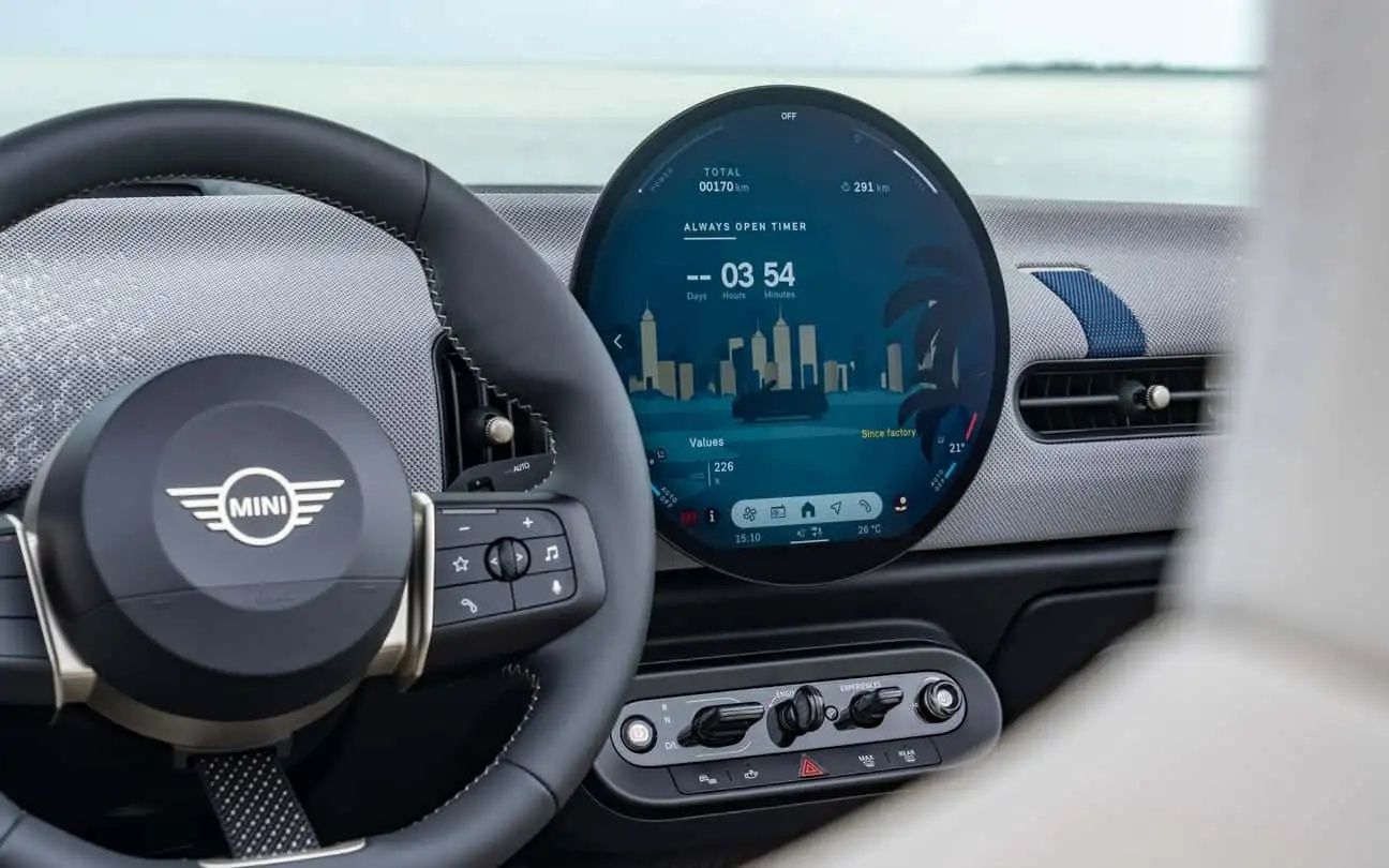 MINI品牌确认不会取消车内实体按键：过度追求数字化会失去连接感