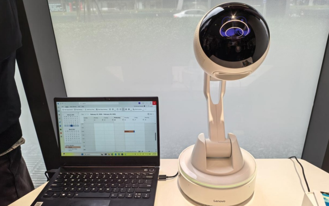 AI 助手的「硬件实体」，还能怎么变？