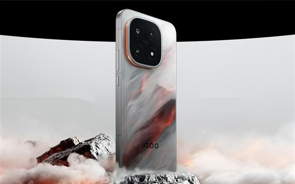 最具竞争力的骁龙8E5旗舰！一图读懂iQOO 15：4199元起