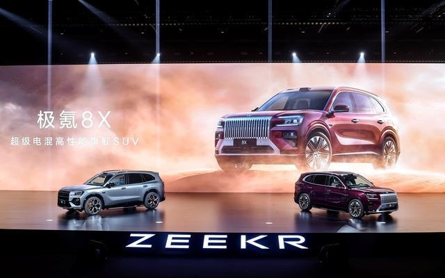 三月高端新能源车扎堆上新 多方竞技重塑市场格局丨新经济观察