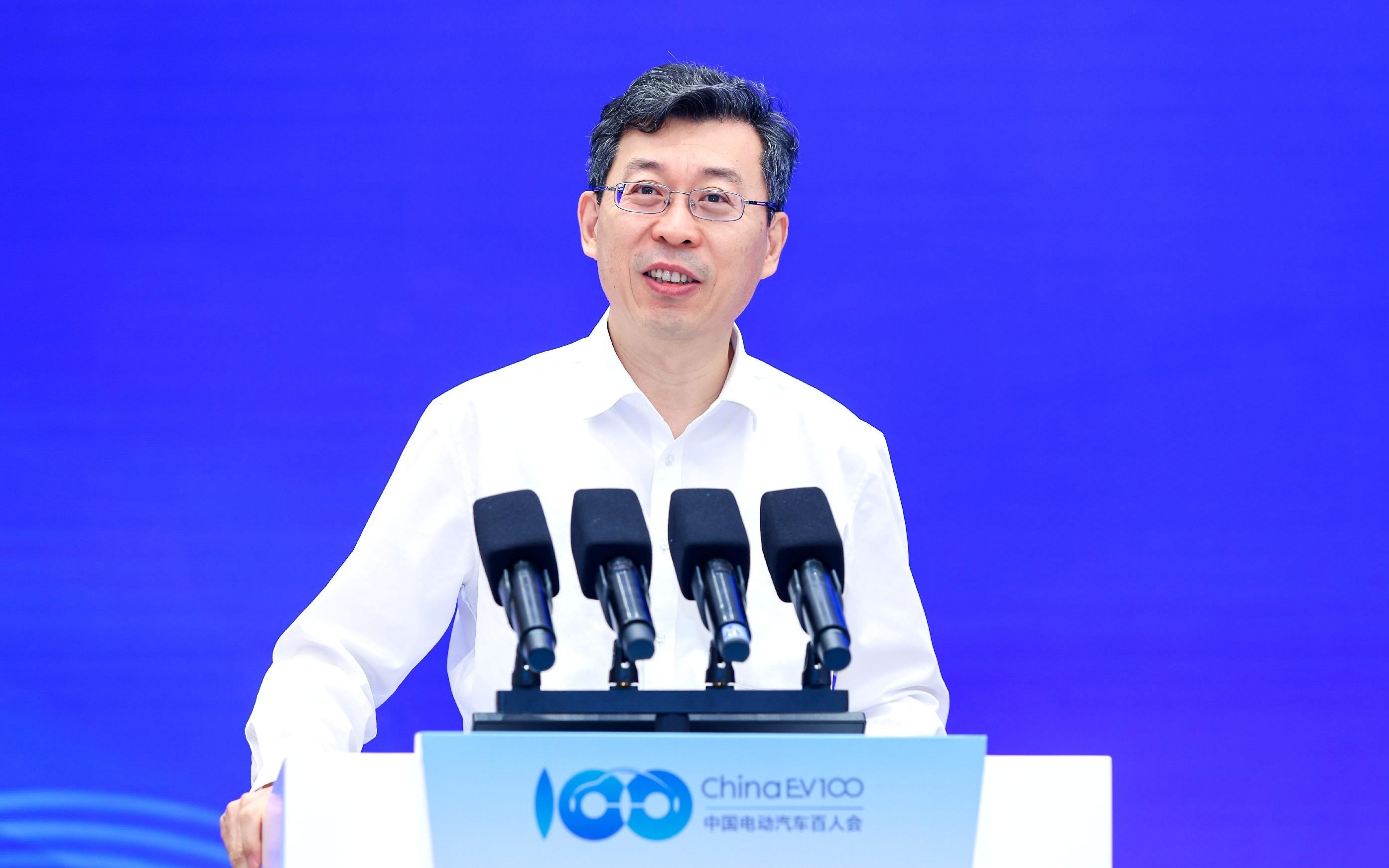 电动汽车百人会张永伟：要想不被反超，中国汽车智能化发展慢不得