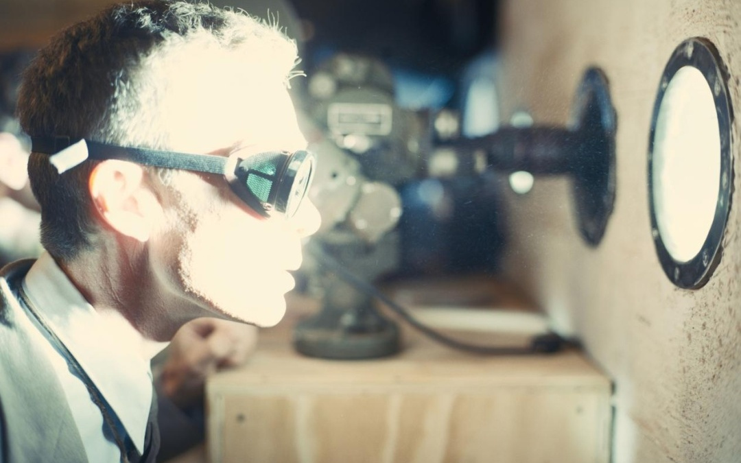 钉钉疯人院，跑出三个爆款