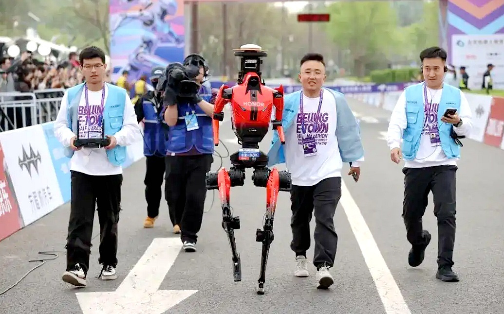 一文解读机器人为什么要跑半马