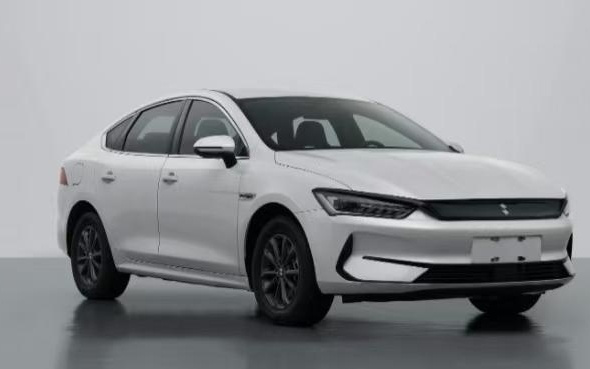 比亚迪再出手，中国车市又新增一个汽车品牌