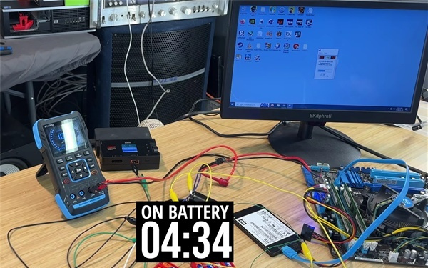 发烧友用56节5号电池运行台式机电脑：实测玩扫雷续航不到5分钟