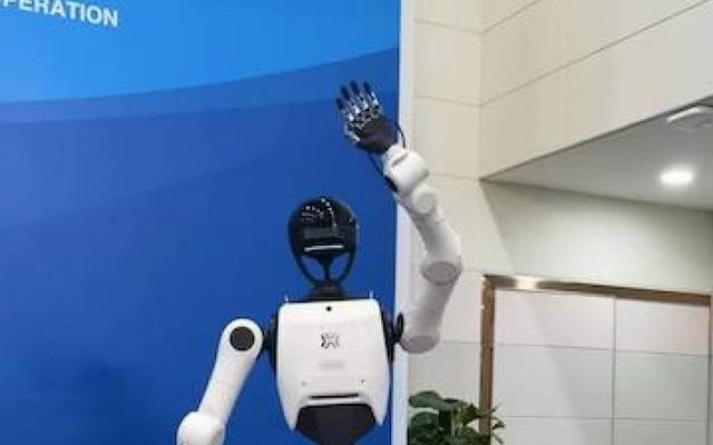 具身机器人亮相博鳌：年发货量近2万台，技术落地与监管体系构建同步提速｜聚焦2026博鳌论坛