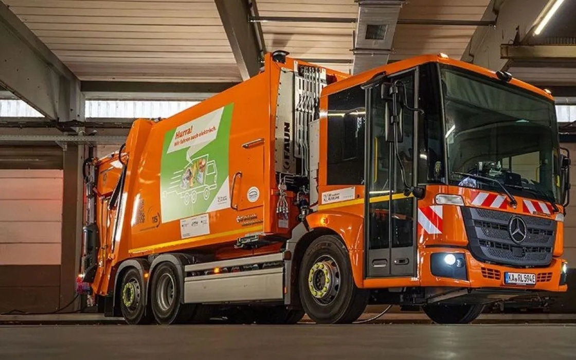 又安静又环保，18辆奔驰电动垃圾清运车在德国一城市上岗