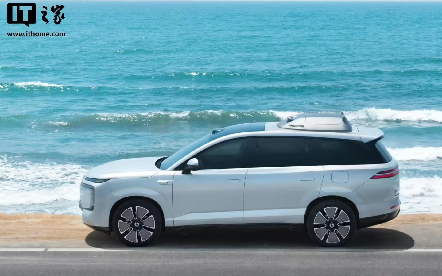 比亚迪腾势 N8L 无伪装实车图曝光，定位为插电混动大型 SUV