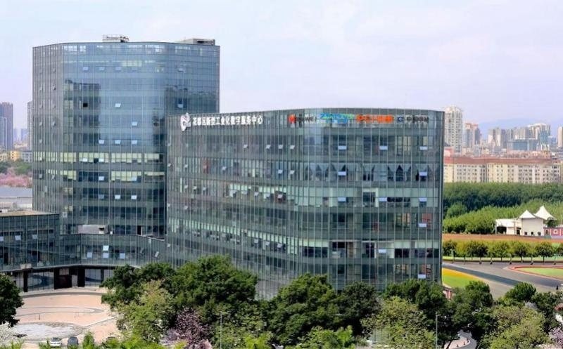 专家共议数智图景，广州花都举办人工智能产业创新协同交流会