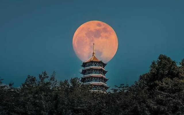 2025年最后一次“超级月亮”将至，今晚记得抬头看！