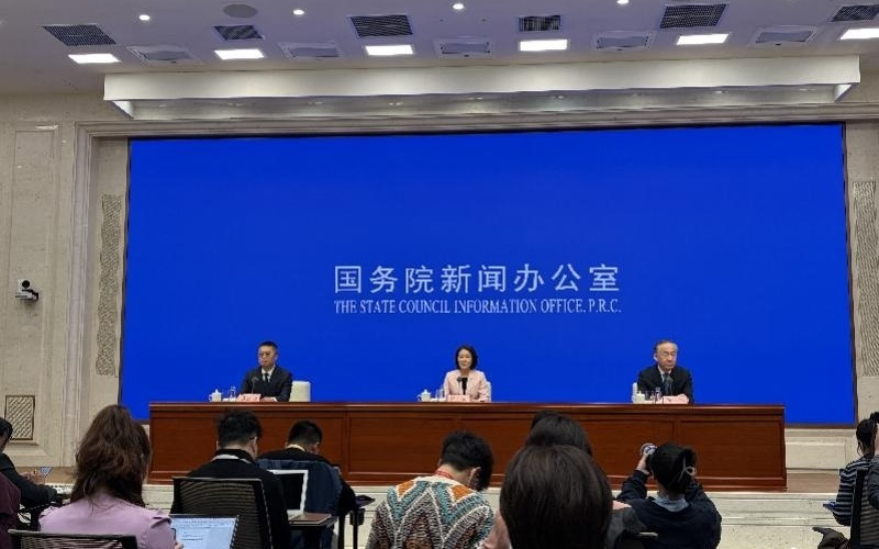 中关村论坛亮点前瞻：百余场活动，AI翻译官、机器人齐上岗