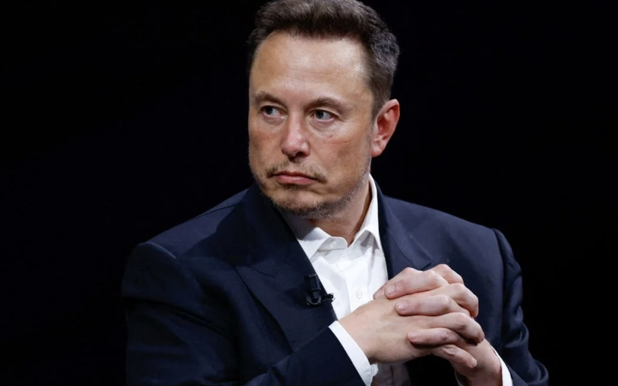 下一代“手机”，将存在人类大脑中？马斯克宣称：未来5至6年，传统手机将消亡