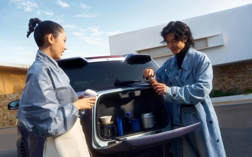 最值得买的A级纯电精品车，方程豹钛3闪充版上市15万起