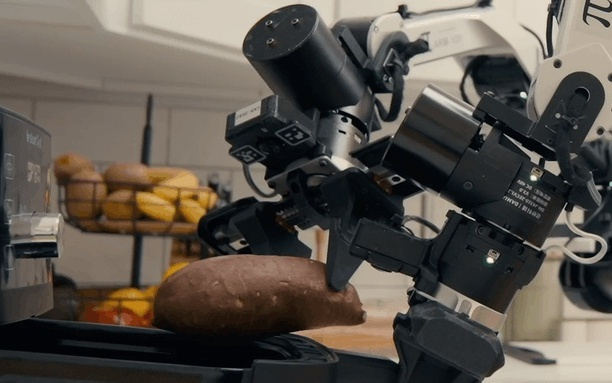 π0.7发布，机器人迎来GPT-2时刻