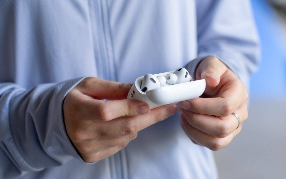 苹果财报棒极了!但 iPhone 18 涨价在所难免了